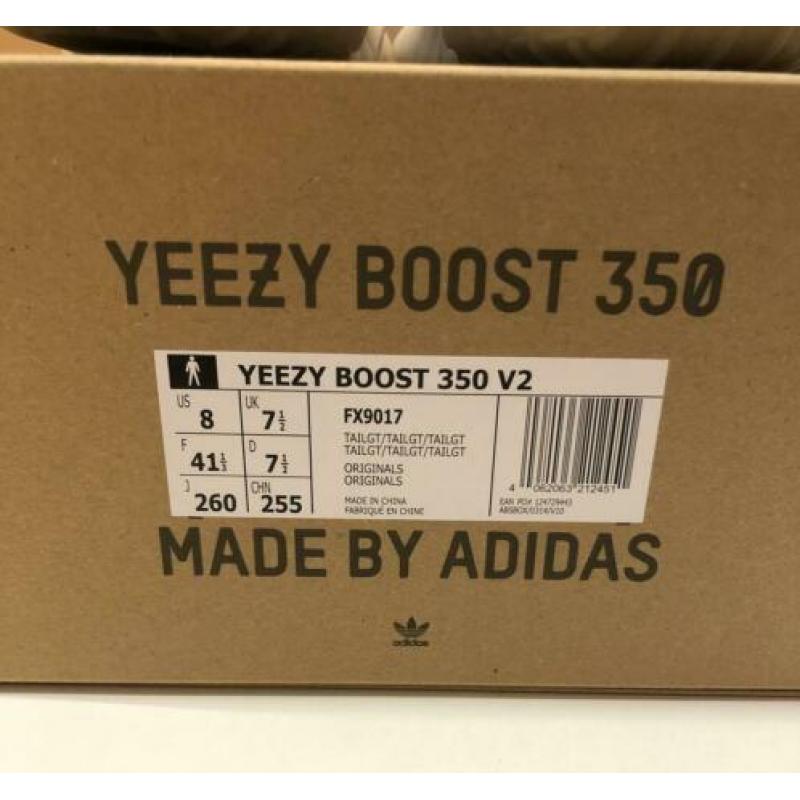 Yeezy Boost 350 v2 Tail Light maat 41 1/3
