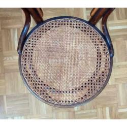 Vintage thonet-stijl stoelen