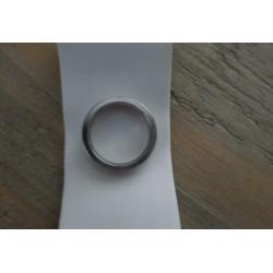 Nieuw stalen ring kan zowel voor dame /heer