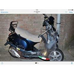 Sloop en zware schade VESPA'S gevraagd