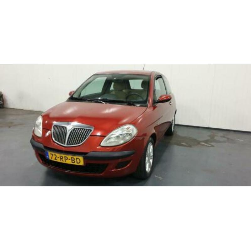 Lancia Ypsilon 1.4 16V AUTOMAAT | AIRCO | BENZINE