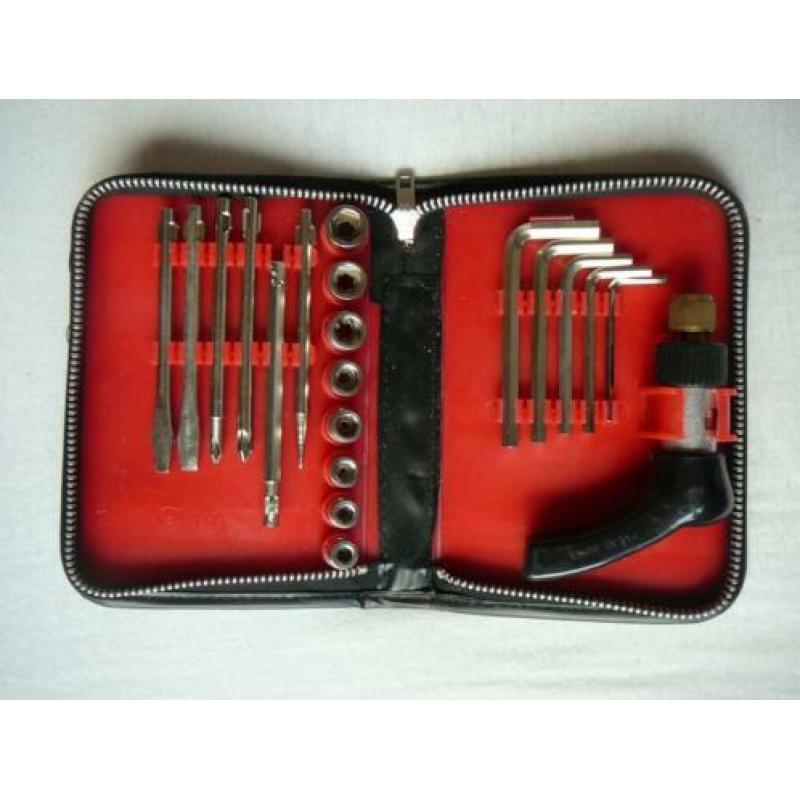 20 pieces faci-motion socket/screwdriver set