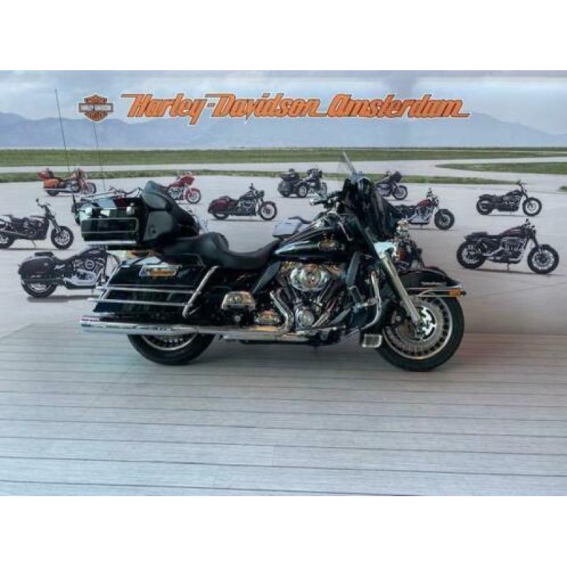 Harley-Davidson FLHTCUI Ultra Classic Electra (bj 2010)