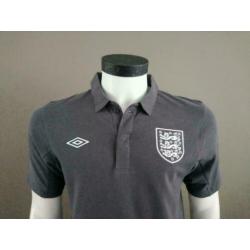 Umbro voetbal polo. Grijs. "England National Team" Maat M.