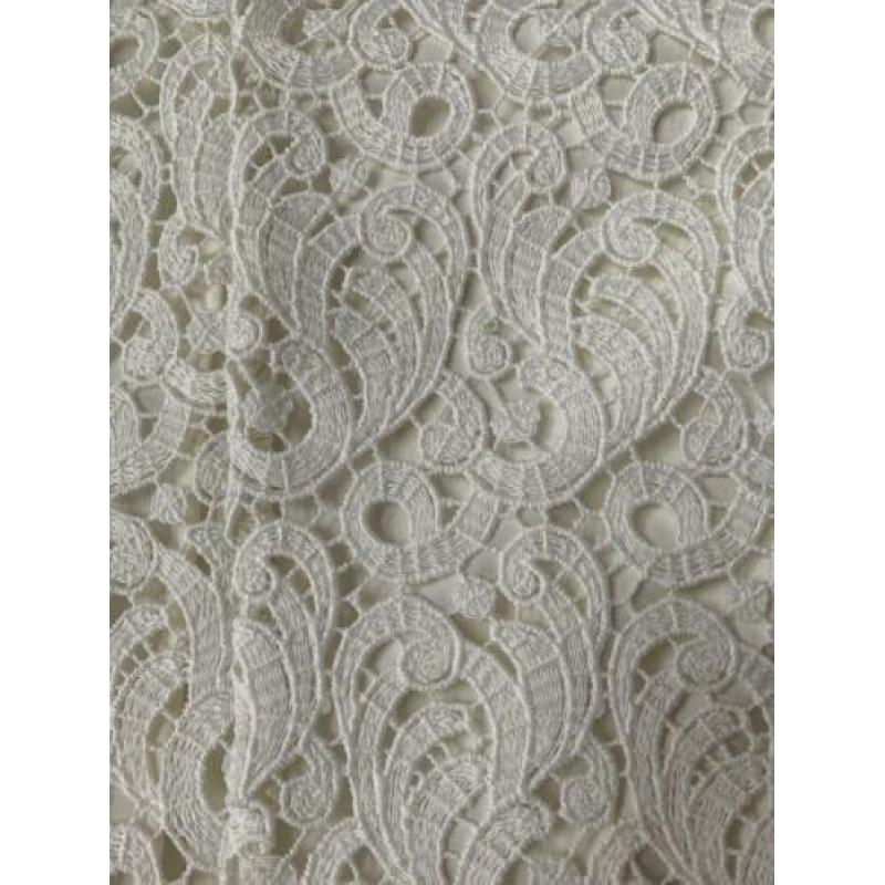 Massimo Dutti - Gebroken witte kanten mouwloze top maat 40