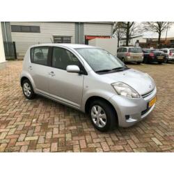 Daihatsu Sirion 2 1.0-12V Premium airco 2008 deurs