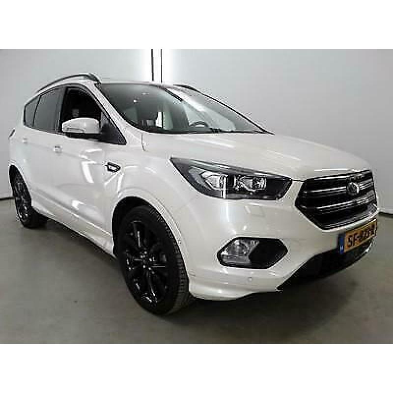 Ford Kuga 1.5 EcoBoost ST Line Panoramadak, 19 Inch velgen