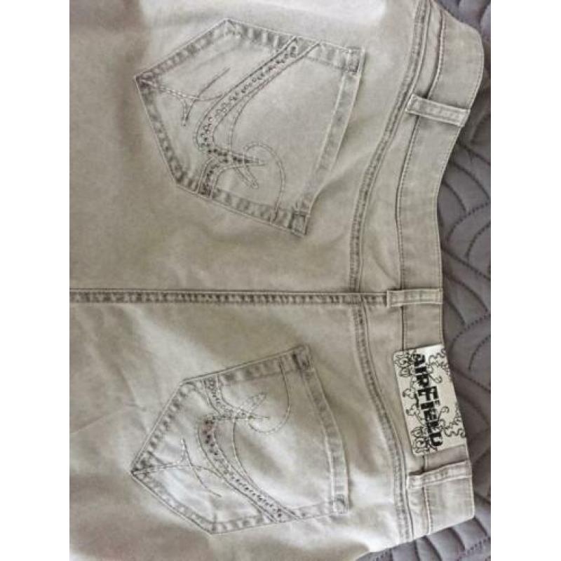 Airfield jeans mt 40 nooit gedragen stretch