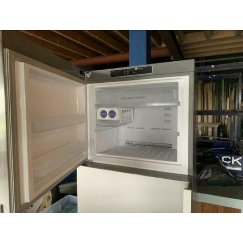 Mooie grote combi koelkast Whirlpool