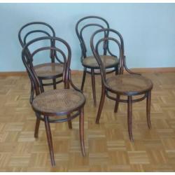 Vintage thonet-stijl stoelen