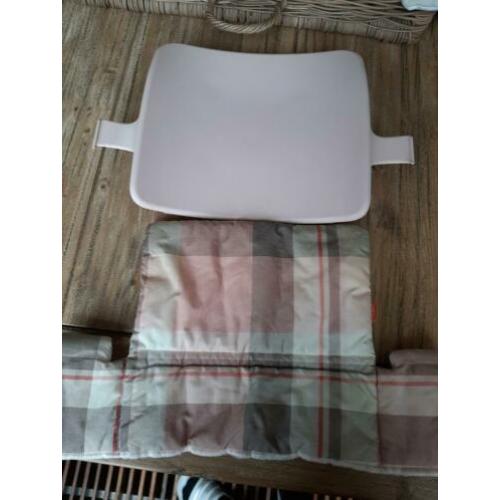Stokke tripp trapp zachtroze rugleuning babyset met kussen