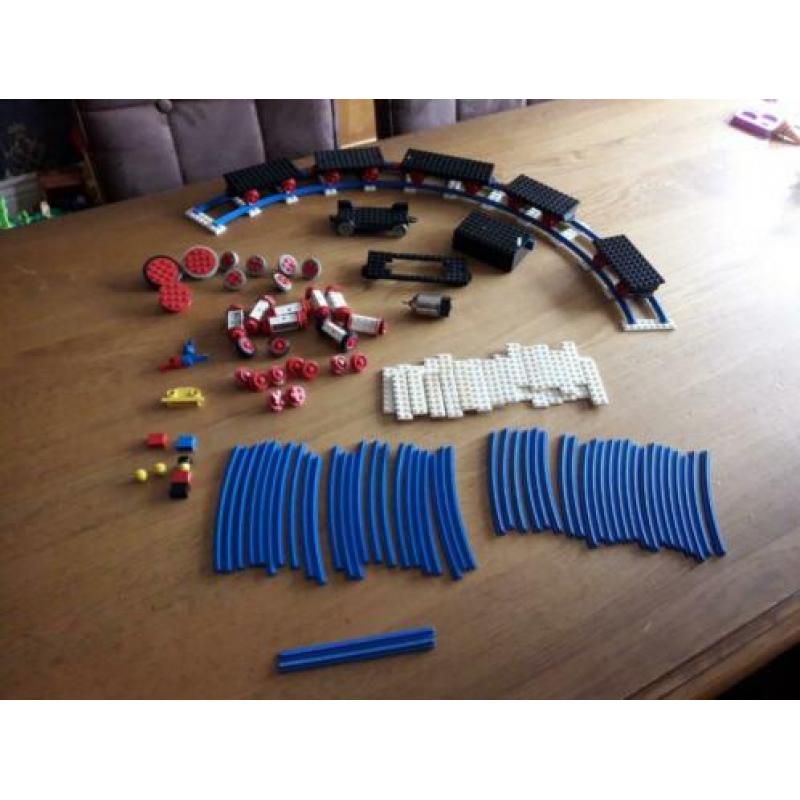 Lego trein vintage blauw rails 4,5 volt onderdelen.