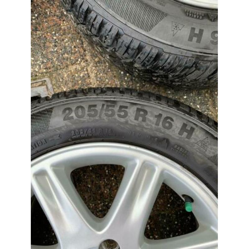 Volvo velgen 16inch met winterbanden