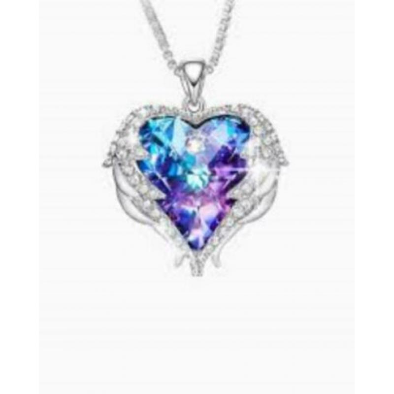 Hele mooie angel wings hart ketting met heel veel kristallen