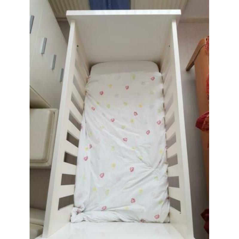 Ledikant met matras, dekbed, dekbedhoes, matrashoes
