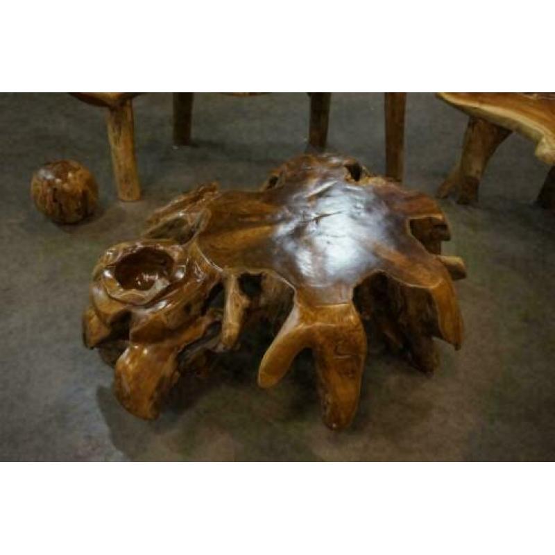 Teak wortelhouten meubels, salontafel, bankjes, decoratie