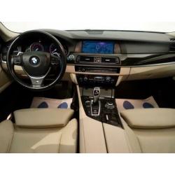 BMW 5 Serie 528i High Executive M Sport Aut8, Schuif-Panodak