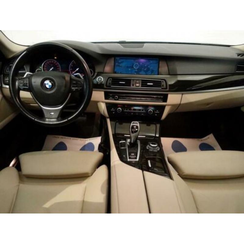 BMW 5 Serie 528i High Executive M Sport Aut8, Schuif-Panodak