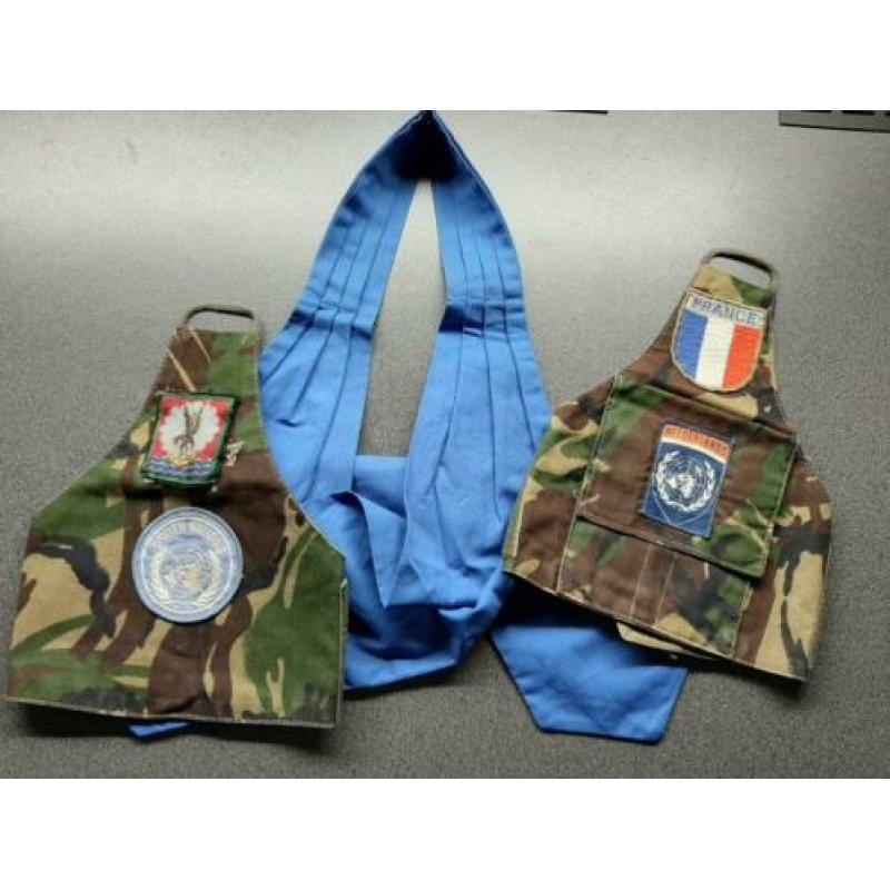 Armlet - United Nations + blauw omslag