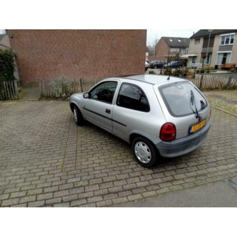 Opel corsa 1.0 12v city nieuwe apk tot 8-1-2021