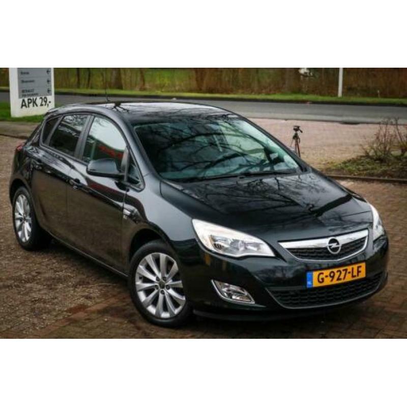 Opel Astra 1.4 Turbo 140 PK Cosmo | Trekhaak (bj 2012)