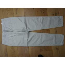SALE !! KIOMI maat W33, zilvergrijze chino broek.