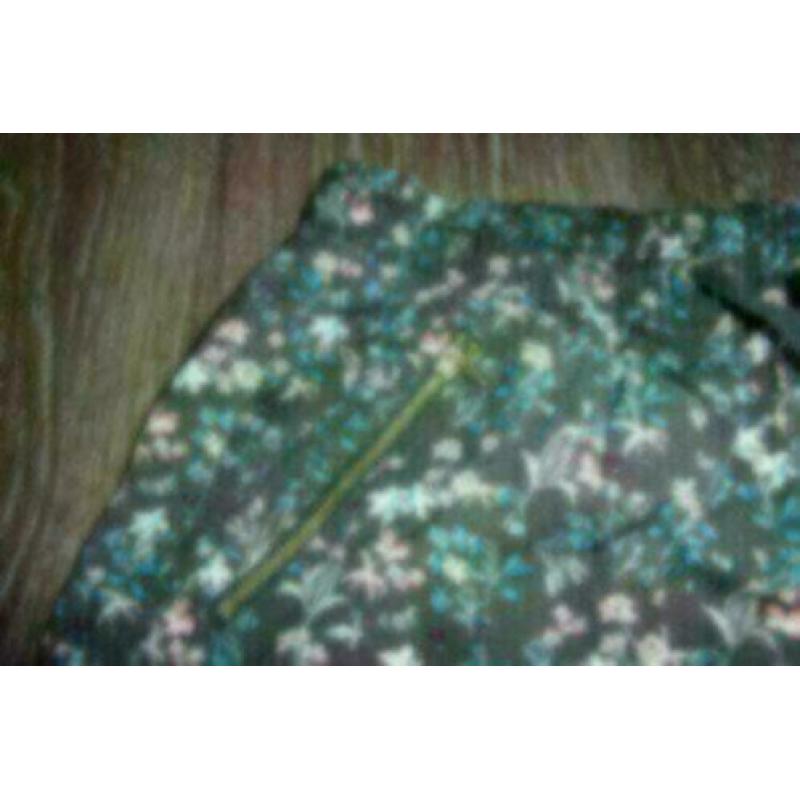 Leuke short mt 152 bruin/bloemetjes,elastische taille