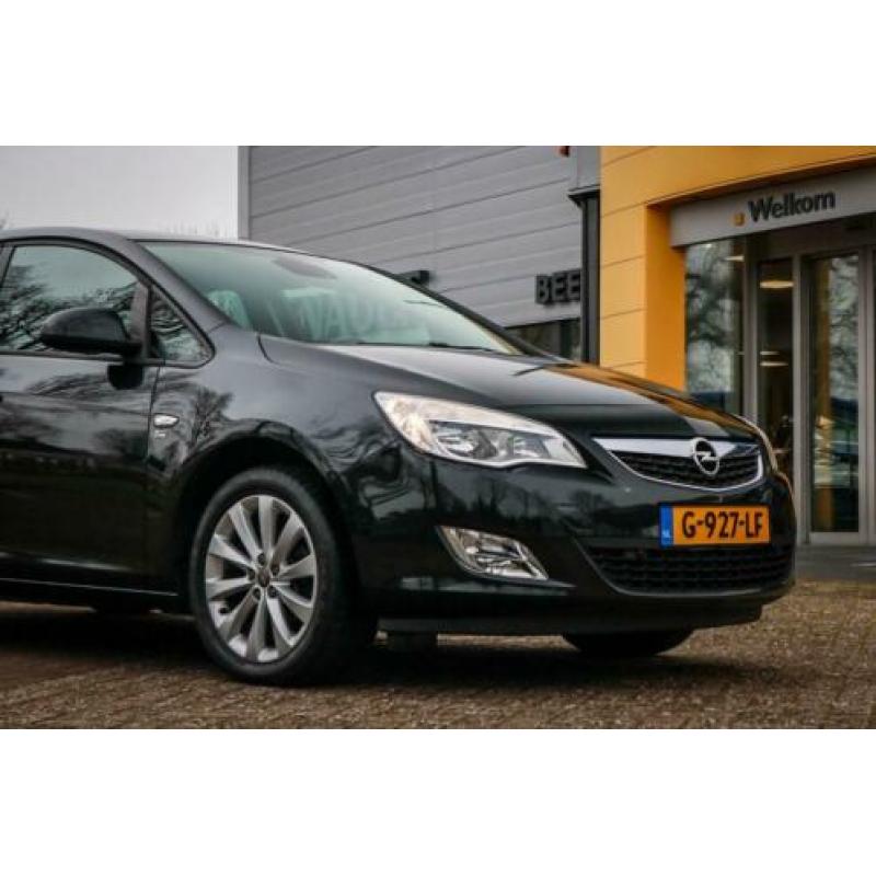 Opel Astra 1.4 Turbo 140 PK Cosmo | Trekhaak (bj 2012)