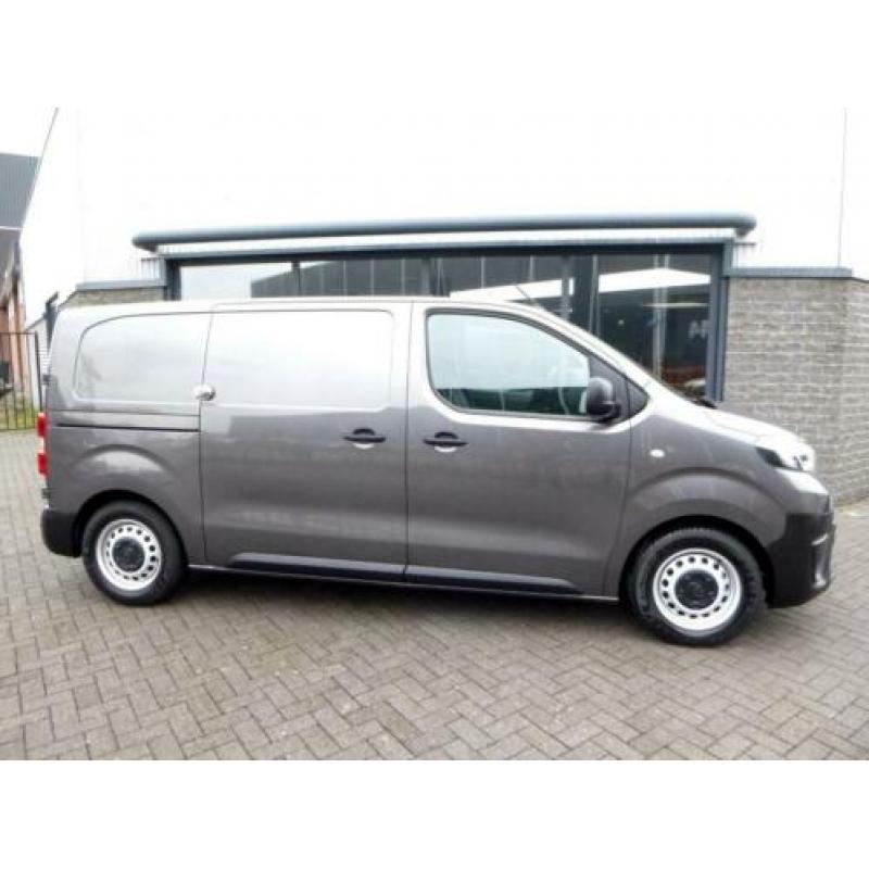 Toyota PROACE Shuttle Medium 1.6 D-4D 115pk / € 255,- P/M