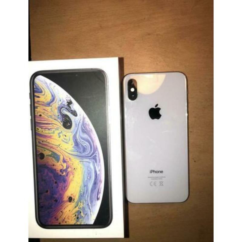 iPhone XS wit 64GB