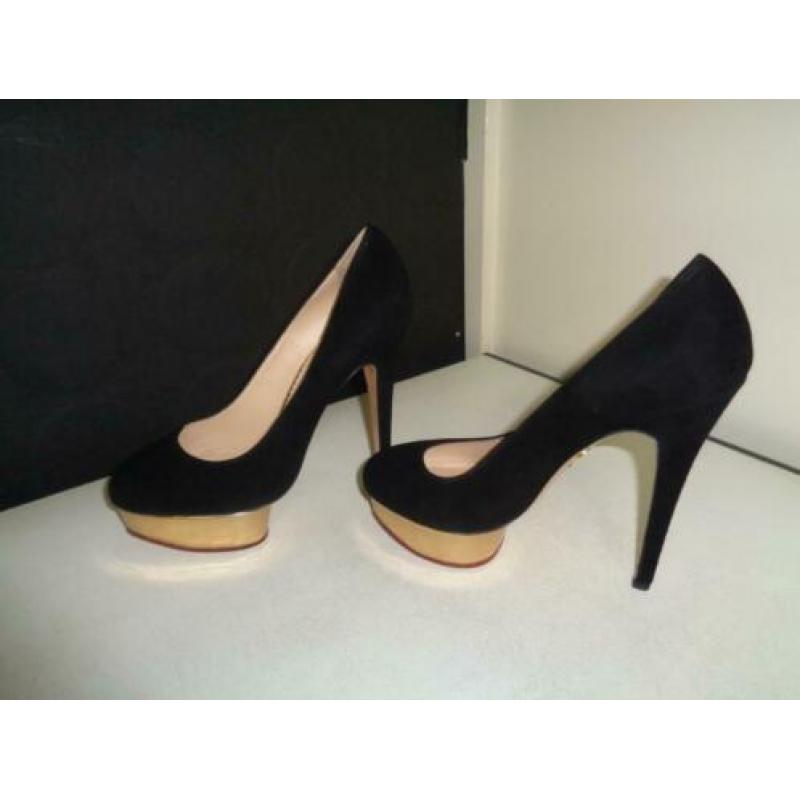 CHARLOTTE OLYMPIA zwarte suede pumps