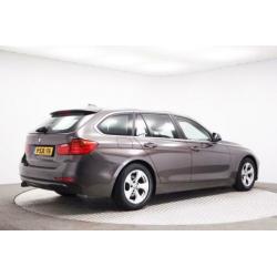 BMW 3 Serie Touring 320d 164 Pk Executive Navi Parksens Clim