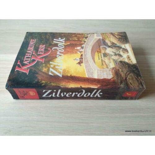 Katharine Kerr - Zilverdolk & Maanduister