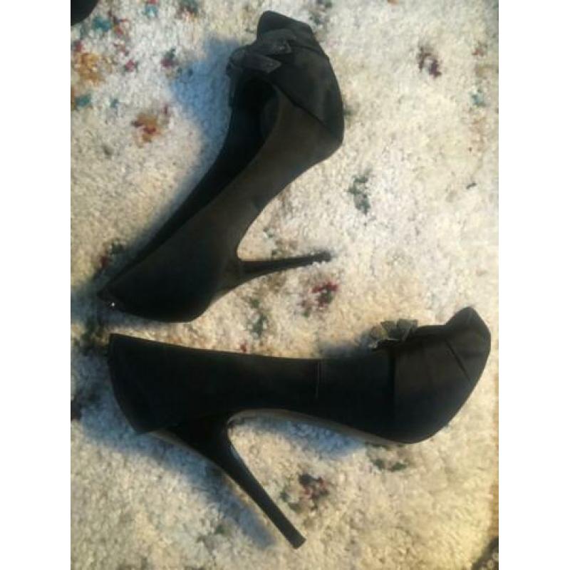 Guess stiletto’s