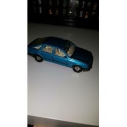 Oude Corgi Toy Ford Sierra 2.3 Ghia