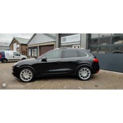 Porsche Cayenne S 382PK