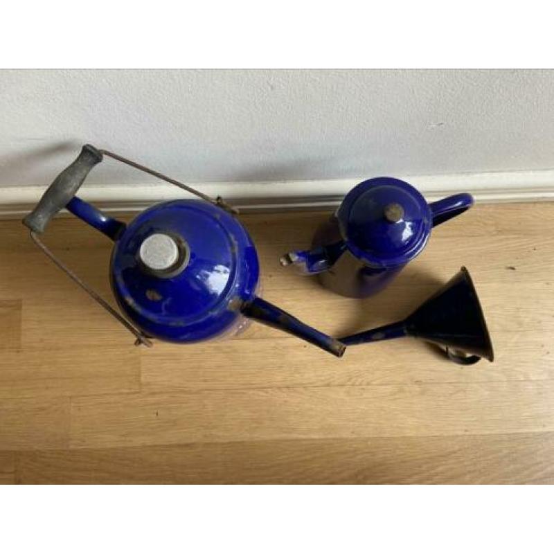 Prachtige blauwe emaille set!!
