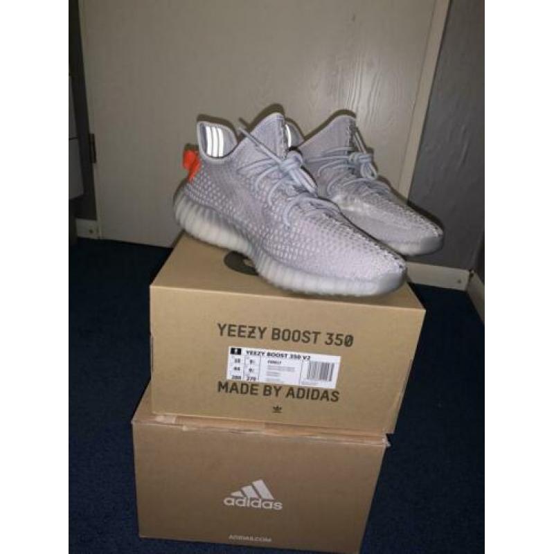 Yeezy boost 350 V2 Tail light maat 44