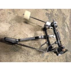 Sonor base drum pedaal , prima staat . prijs 50 euro .