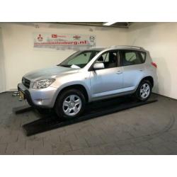TOYOTA RAV4 2.0 5DR 4WD LINEA LUNA Sol
