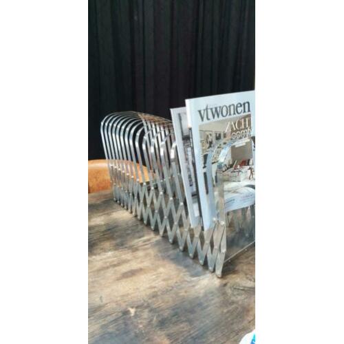 Vouwbare (tijdschriften) standaard