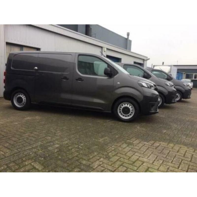 Toyota PROACE Shuttle Medium 1.6 D-4D 115pk / € 255,- P/M