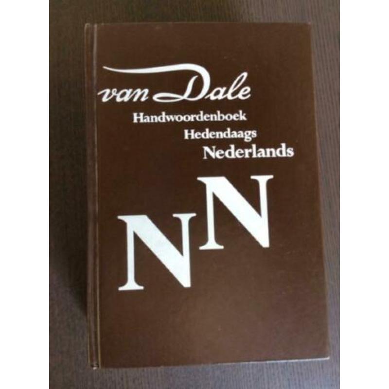 Dikke v Dale -Handwoordenboek Hedendaags Nederlands 1988