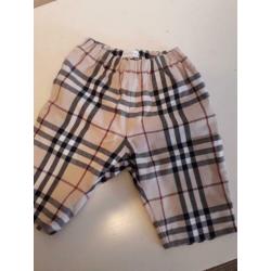 Burberry broekje maat 80