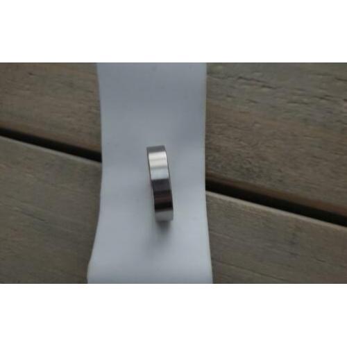 Nieuw stalen ring kan zowel voor dame /heer
