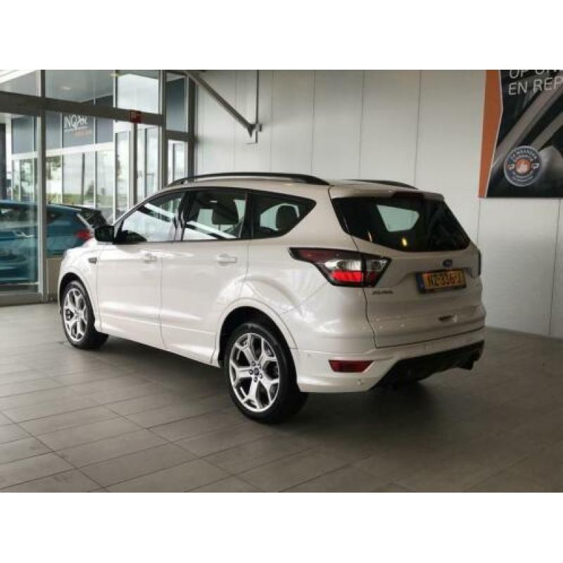 FORD Kuga 1.5 EcoBoost 150PK 2WD ST Line Compleet uitgerust