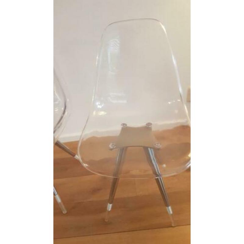 Transparant kunstof kuipstoelen