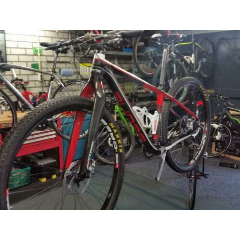 be one crg carbon hardtail lichte fiets.