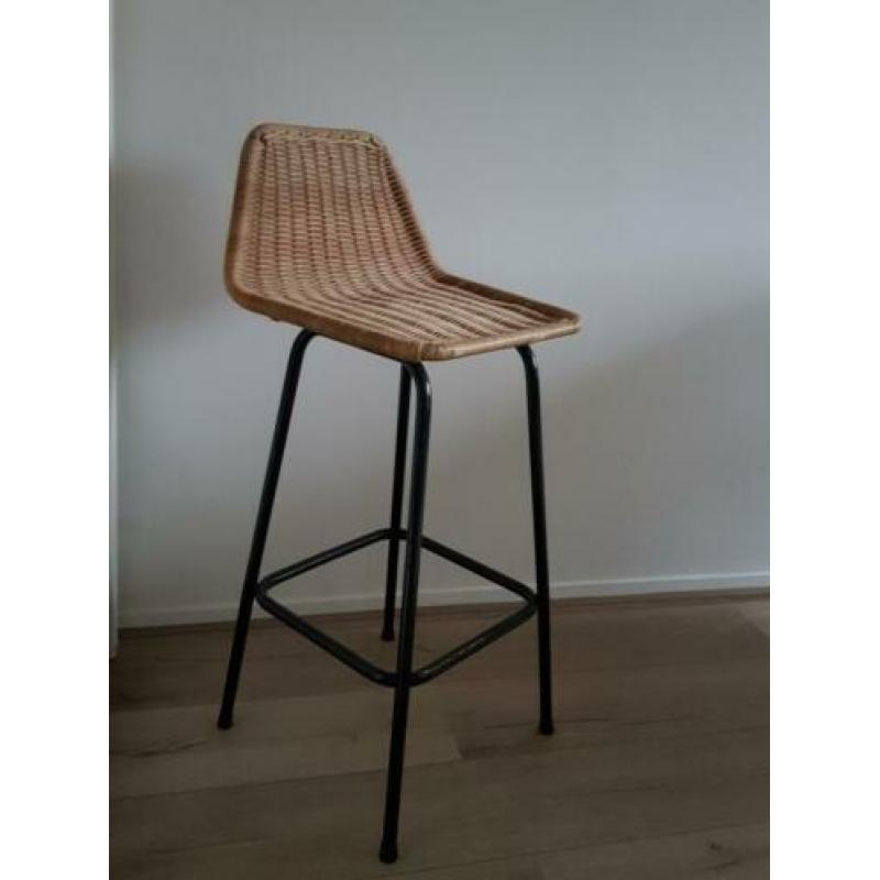 Gave industriële barkruk met rotan zitting