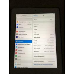 iPad 16GB WiFi wit met mooie hoes (ziet er als nieuw uit)